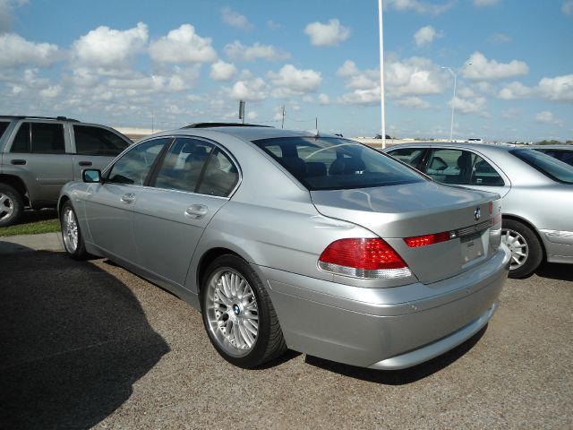 2002 BMW 7 series XLT 4x4 W/leather