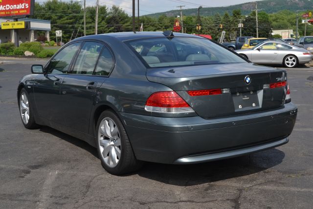 2003 BMW 7 series XLT 4x4 W/leather