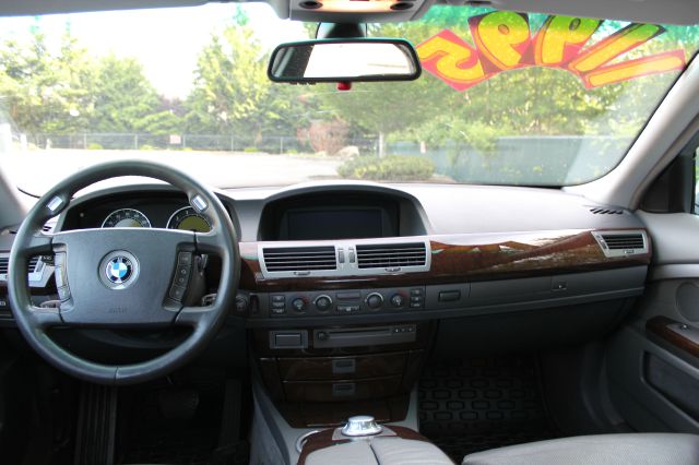 2003 BMW 7 series XLT 4x4 W/leather