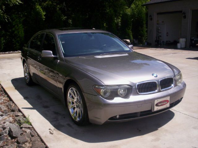 2003 BMW 7 series XLT 4x4 W/leather