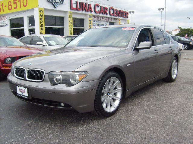 2003 BMW 7 series XLT 4x4 W/leather