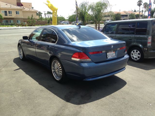 2003 BMW 7 series XLT 4x4 W/leather