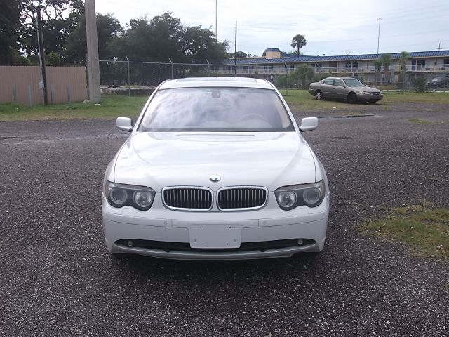 2004 BMW 7 series XLT 4x4 W/leather