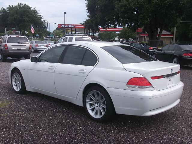 2004 BMW 7 series XLT 4x4 W/leather