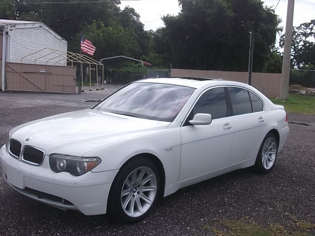 2004 BMW 7 series XLT 4x4 W/leather