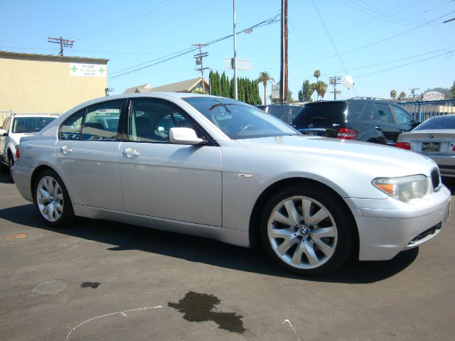 2004 BMW 7 series XLT 4x4 W/leather