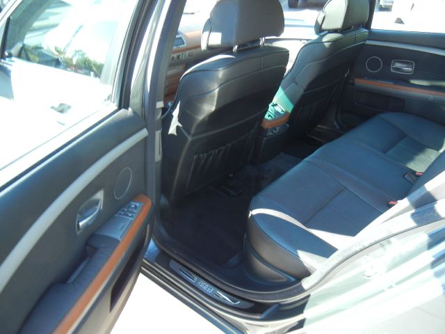 2004 BMW 7 series XLT 4x4 W/leather