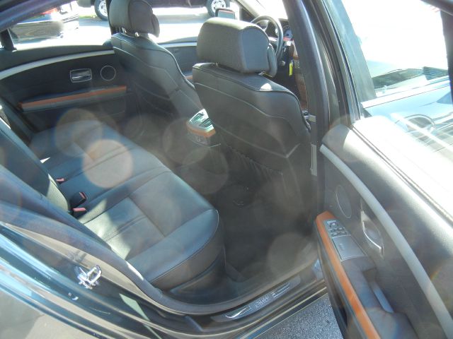 2004 BMW 7 series XLT 4x4 W/leather