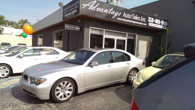 2004 BMW 7 series XLT 4x4 W/leather