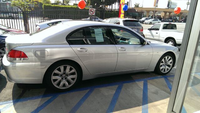 2004 BMW 7 series XLT 4x4 W/leather