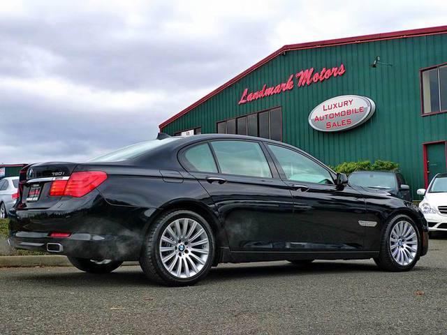 2009 BMW 7 series 2011 Volkswagen SE