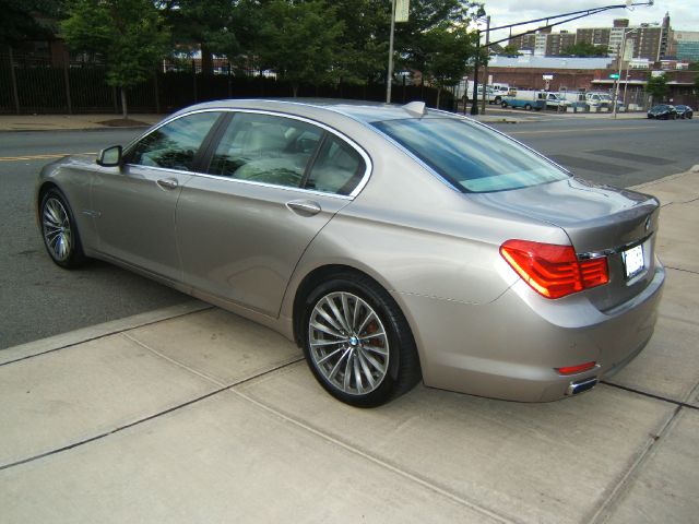 2009 BMW 7 series 3.2 V6 NAV