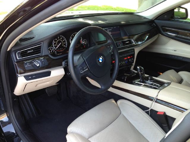 2009 BMW 7 series 3.2 V6 NAV