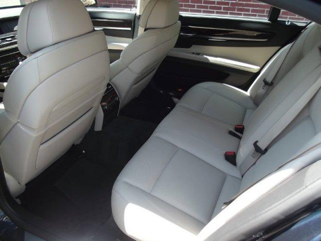 2010 BMW 7 series FWD 4dr SL