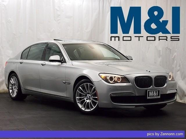 2010 BMW 7 series 4WD 8 Ft Box Laramie 4x4 Truck