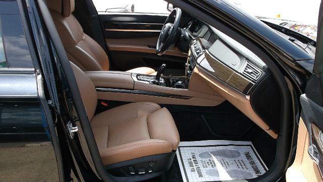 2011 BMW 7 series 1999 Toyota CE