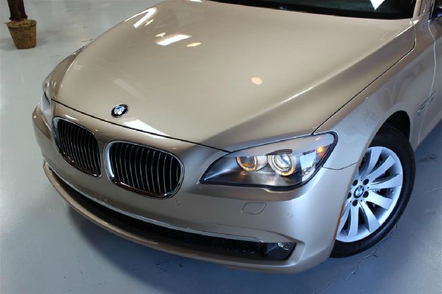 2011 BMW 7 series Recreational