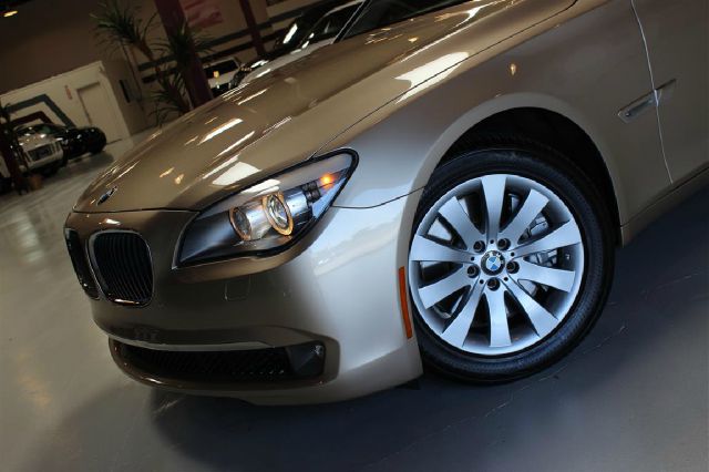 2011 BMW 7 series Recreational