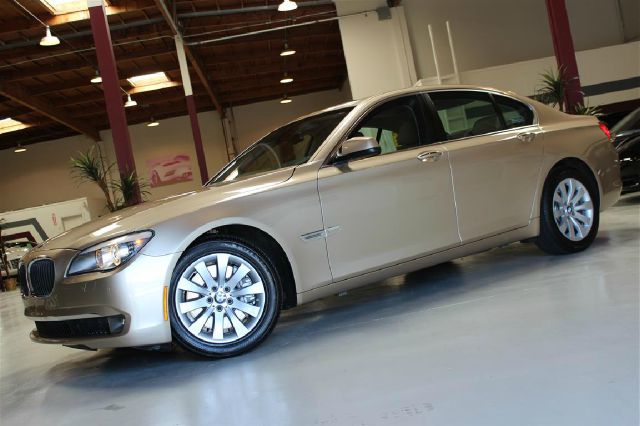 2011 BMW 7 series Recreational