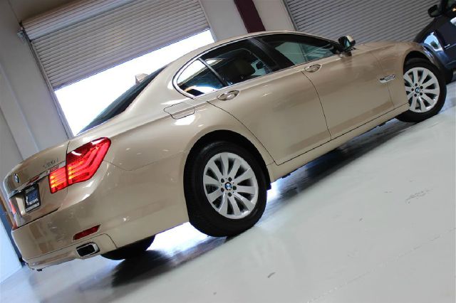 2011 BMW 7 series Recreational