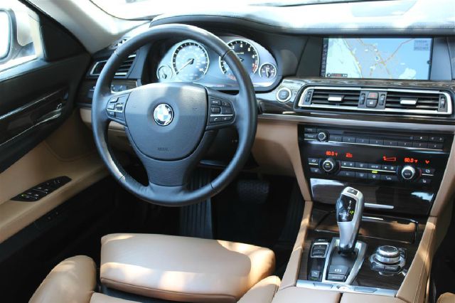 2011 BMW 7 series Recreational