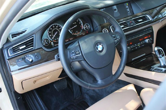 2011 BMW 7 series Recreational