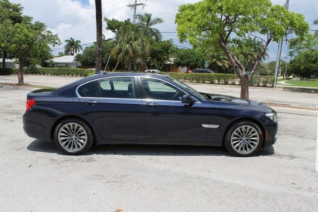 2011 BMW 7 series Recreational