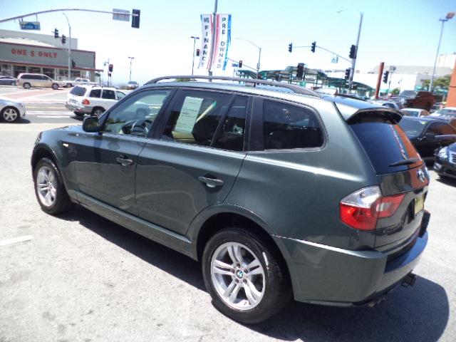 2005 BMW X3 L.T. 4-w.d. 5.3L