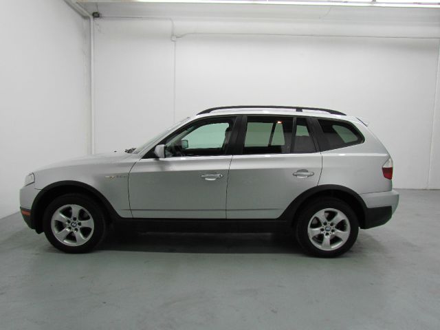 2008 BMW X3 V8 - READ AD