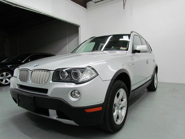 2008 BMW X3 V8 - READ AD