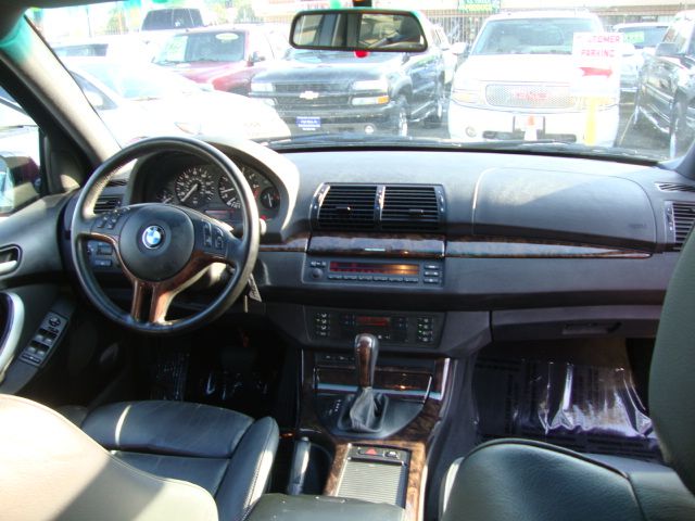 2001 BMW X5 Lightning