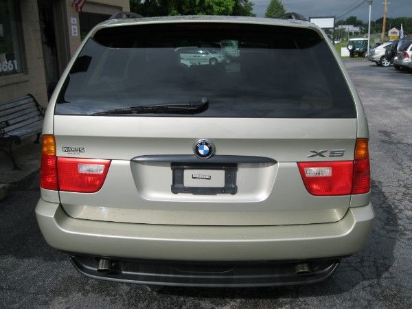 2001 BMW X5 Lightning