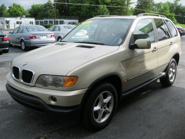 2001 BMW X5 Lightning