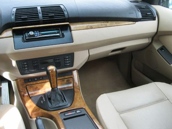 2001 BMW X5 Lightning