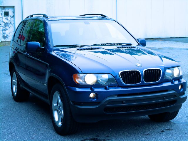 2001 BMW X5 Lightning