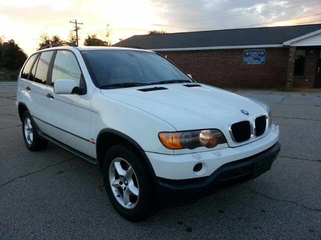 2001 BMW X5 Lightning