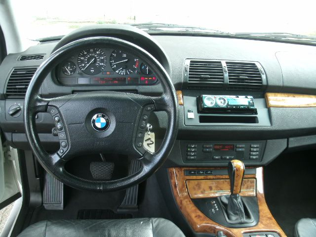 2001 BMW X5 Lightning