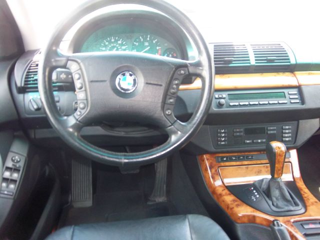 2002 BMW X5 Lightning