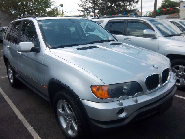 2002 BMW X5 Lightning