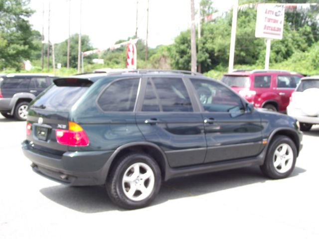 2002 BMW X5 Lightning