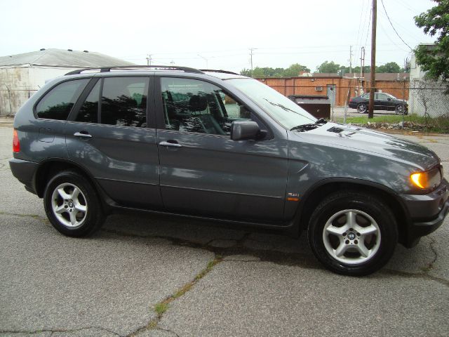 2002 BMW X5 Lightning