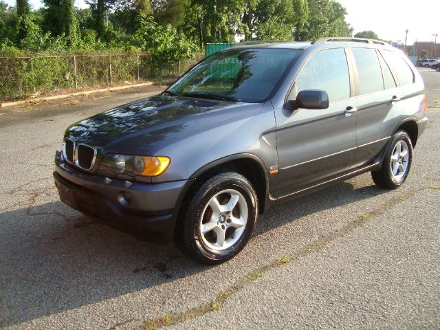 2002 BMW X5 Lightning