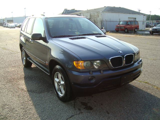 2002 BMW X5 Lightning