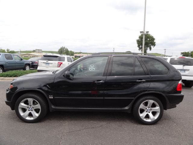 2002 BMW X5 Lightning