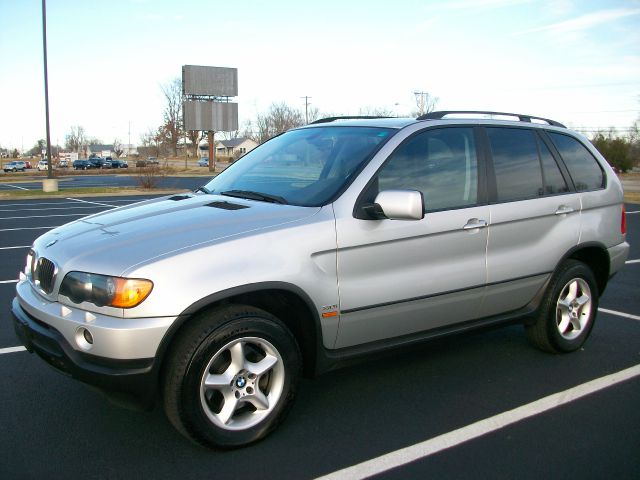 2002 BMW X5 Lightning