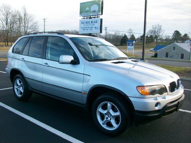 2002 BMW X5 Lightning