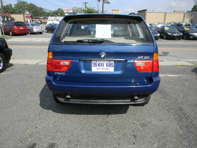 2002 BMW X5 Lightning