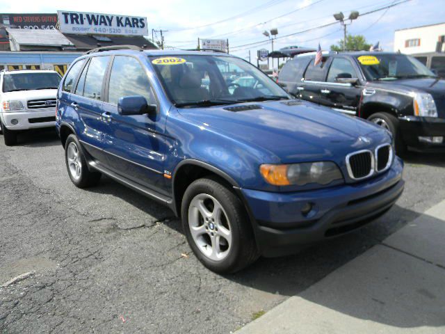 2002 BMW X5 Lightning