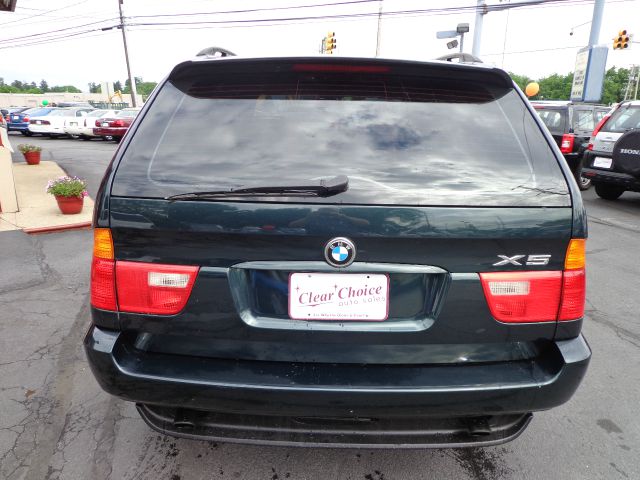 2002 BMW X5 Lightning