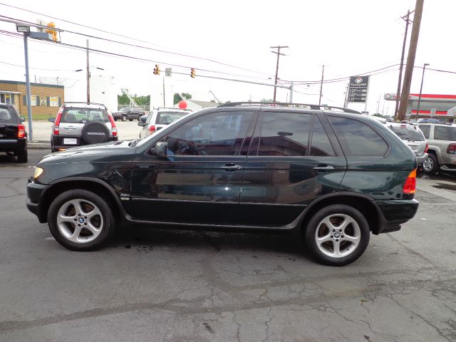 2002 BMW X5 Lightning